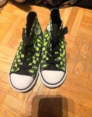 Converse chaussures de garçon neuf 26