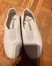 Chaussures de gymnastique 29