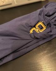 Robe XL bleu foncé bretelle or 