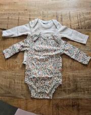 2 bodys longue manche 6 mois