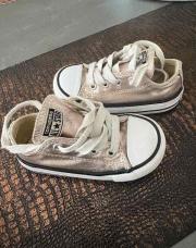 Converse dorées p22