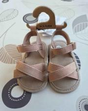 Sandalette rose neuve