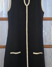 Robe Jessica style 70' noire avec liseret blanc taille 38/40