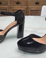 Chaussures ANNA FIELD compenser noir vernis lanières au chevilles, talons 10cm (taille 40) neuve.