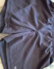 Short noir 4a