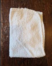 Lot de 2 grands bavoir- The witte lietar