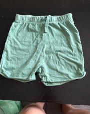 Short vert Primark 18-24 mois