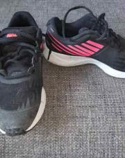 Baskets Nike noire et rose 36,5