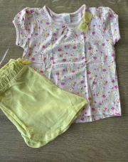 80cm, ensemble fille c&a short jaune+t-shirt fleuri