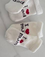 NEUF.  Lot chaussettes bébé 0-6 mois 