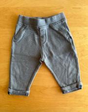 Pantalon gris 74