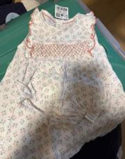 Robe NEUVE fleurie obaibi 6mois