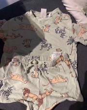 Ensemble Disney 9 mois