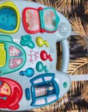 Jeu d’activite parc Sophie la girafe fait du bruit 