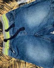 Short 5 ans TQF jaune et jeans 