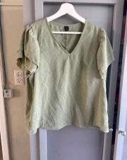 C: blouse verte SHEIN 
