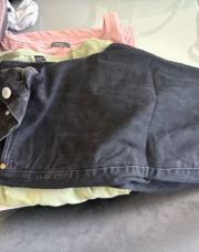 C: Jeans noir relaxed fit H&M