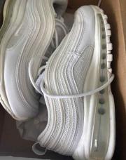 C: Baskets Nike