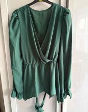 C:haut vert Shein