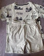 T-shirt vert surf taille 134