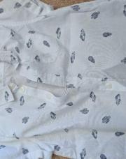 chemise blanche voiture 