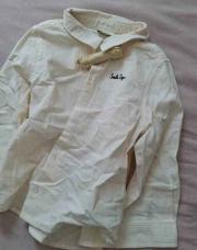 Chemise jaune avec noeud papillon 