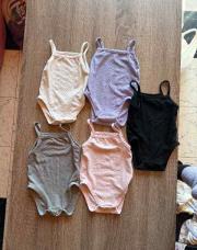 Lot 5 bodie 6-9 mois 