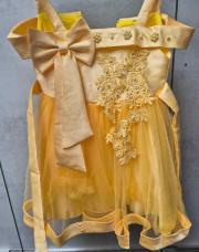 Robe de ceremonie jaune 110