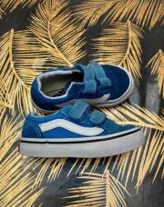Vans pointure 23.5 bleu et blanche 