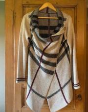 gilet long asymétrique à carreaux style 