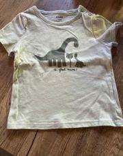 T shirt dino Kiabi 18 mois 