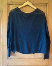 Pull oversize  bleu marine avec des détails irisés Camaïeu S