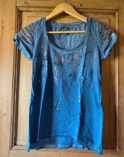 T-shirt col V bleu et argenté Key Largo XS