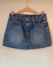 mini-jupe en jean de la marque 98-86 M