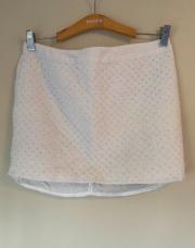 mini-jupe blanche de chez Stradivarius 38