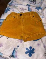 Short jaune moutarde 