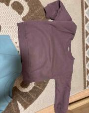 Sweat mauve T 4 ans 