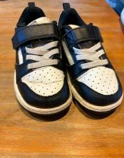 Baskets Nike P24