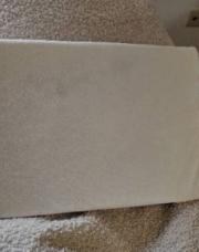 Relève matelas bébé 