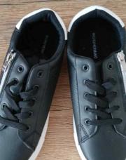 Baskets noires 39