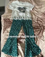 Ensemble Shein fleur vert 5ans