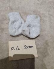 Chaussons c&a  naissance 