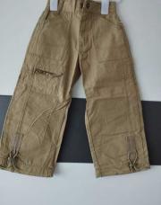 Pantalon kaki Boys t.104 neuf 