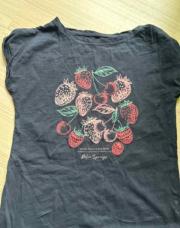 T-shirt bleu marine avec fruits