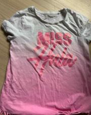 T-shirt blanc et rose