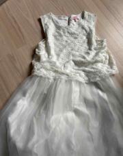Robe blanche C&A 152 