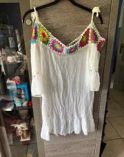 Robe blanche de plage 