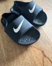Sandale noir Nike T23,5 