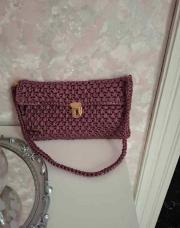 Sac ou pochette pourpre 