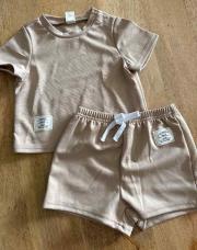 Ensemble short + t shirt beige T6/9 mois 